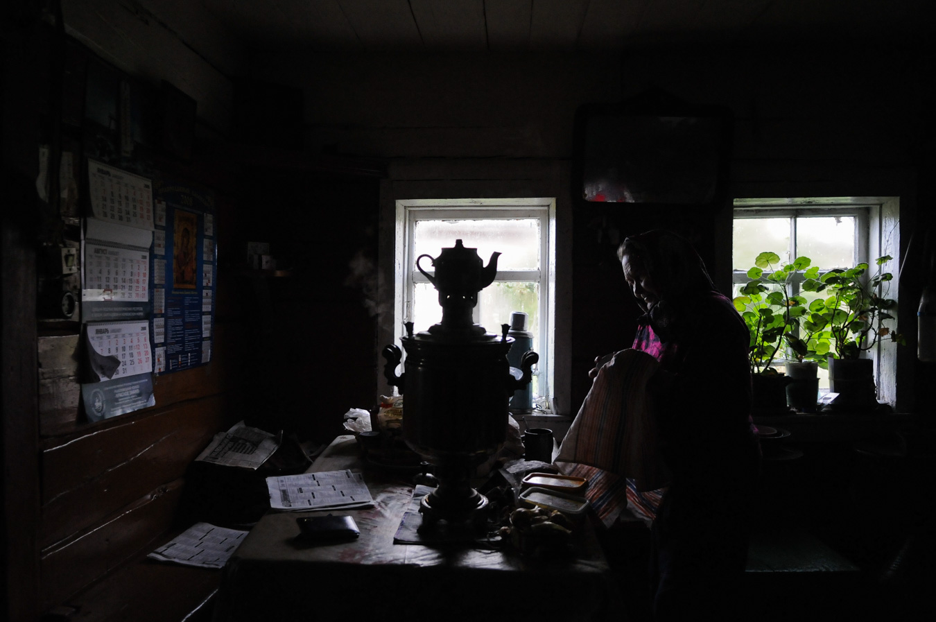 В доме у бабы Жени. Добрейший души человек. На Зимнем все ее знают, если даже не встречались никогда.