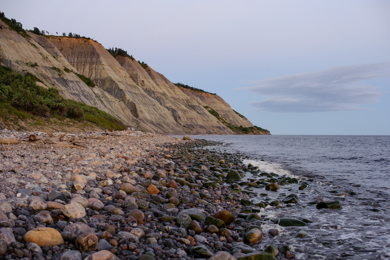 Зимний берег в районе мыса Зимнегорского. Местонахождение уникальной вендской фауны.