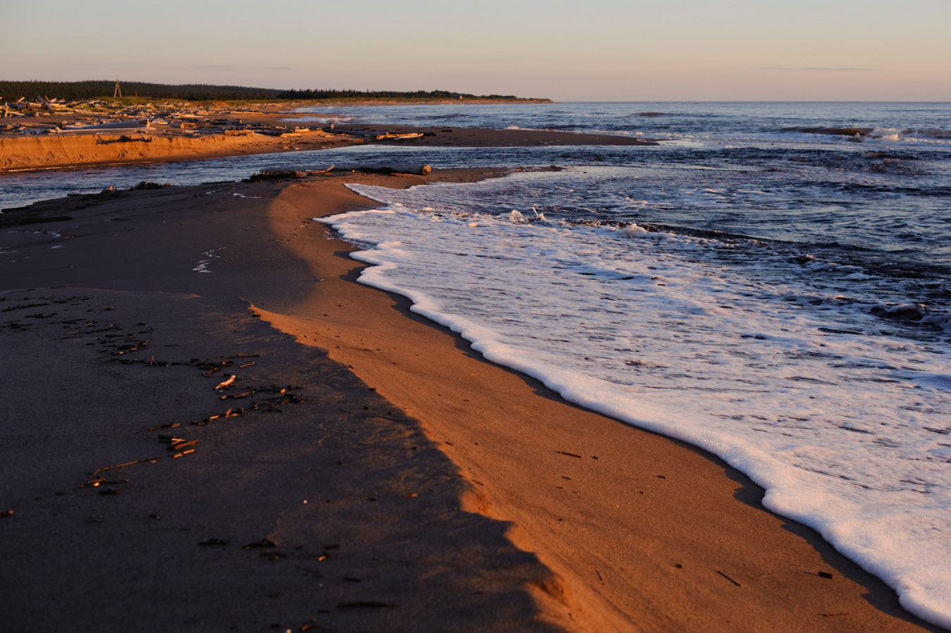 Берег Белого моря в районе маяка Вепревский.